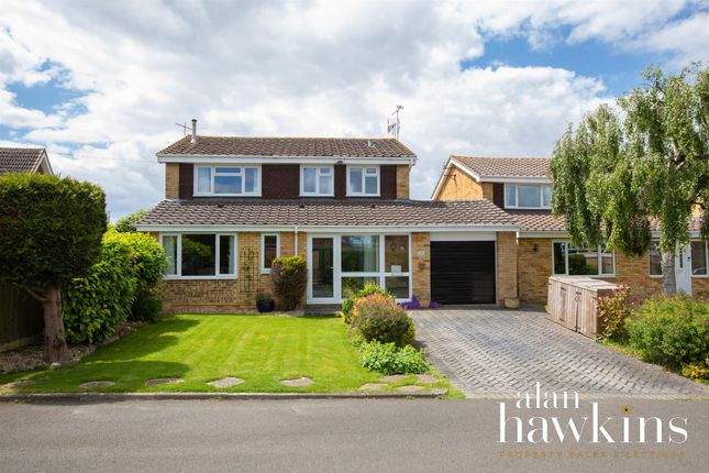 Thumbnail Detached house for sale in Old Malmesbury Road, Royal Wootton Bassett, 7
