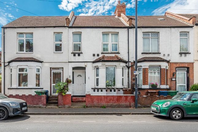 Masons Avenue, HA3, Wealdstone photo 4