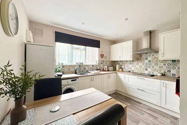 14, Mayfield Way, Bexhill-on-Sea photo 3