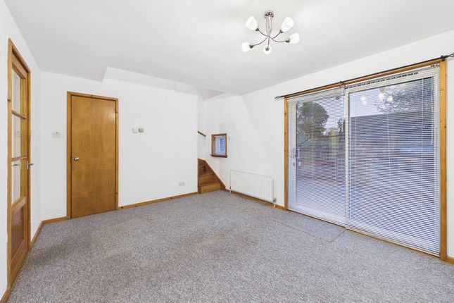 28, Muirfield Place, Kilwinning photo 3