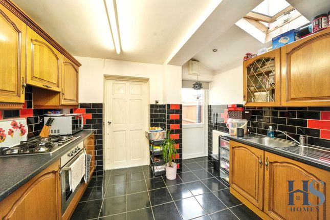 52 Chartist Road, Birmingham photo 4