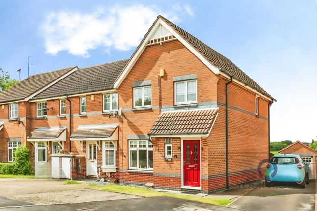 3-bed terraced on Sanders Close, Derbyshire, £265,000