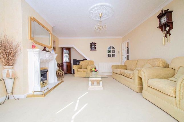 20, Hillcrest Rise, Burntwood photo 4