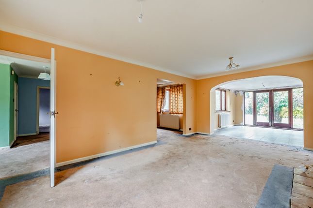 Detached house for sale in Whitchurch Hill, Reading, Oxfordshire