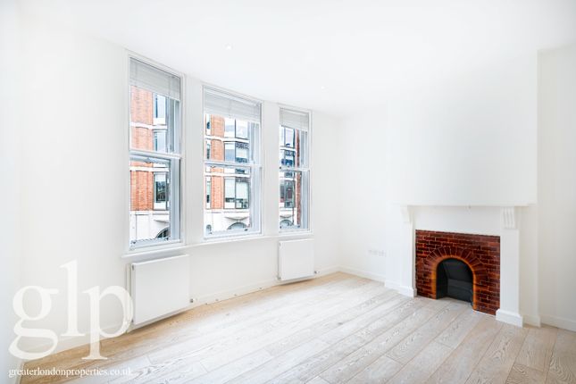 Thumbnail Flat to rent in Shaftesbury Avenue, London