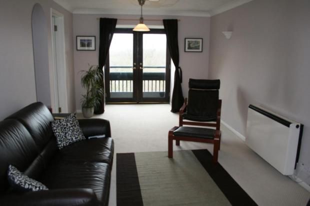 Flat for sale in West Quay Drive, Yeading /Hayes