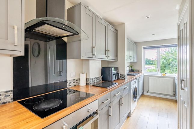 20, Willow Bank, York photo 3