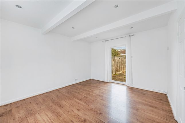 209, Noel Road, London photo 3