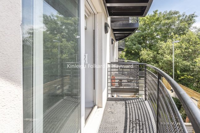 Flat 11 Beckenham Park Heights,, Melfield Gardens, London photo 4