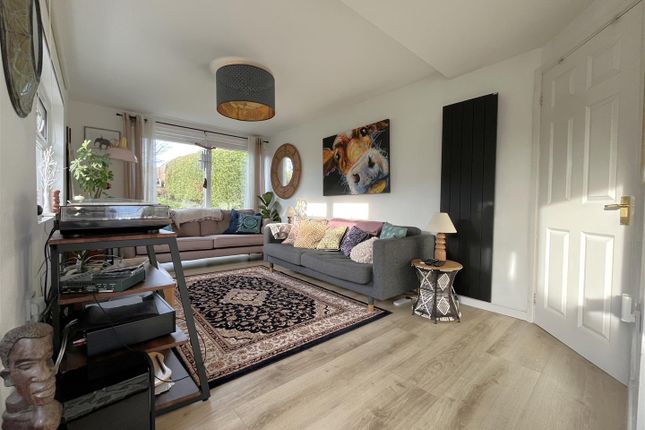 20, Sutcliffe Avenue, Weymouth photo 3