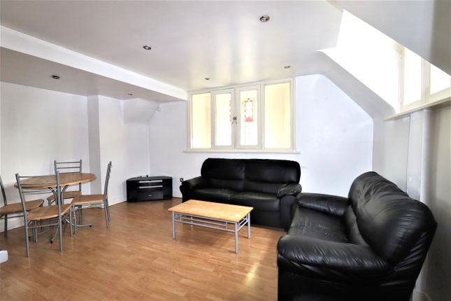FLAT 8, DERROS BUILDING, GEORGE LEIGH STREET, GREAT ANCOTES, Manchester photo 2