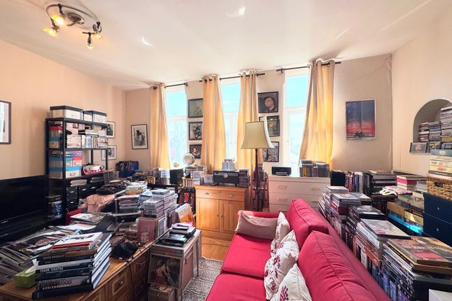 9a, The Broadway, London photo 2
