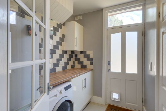 231 Leahurst Road, Hither Green photo 4