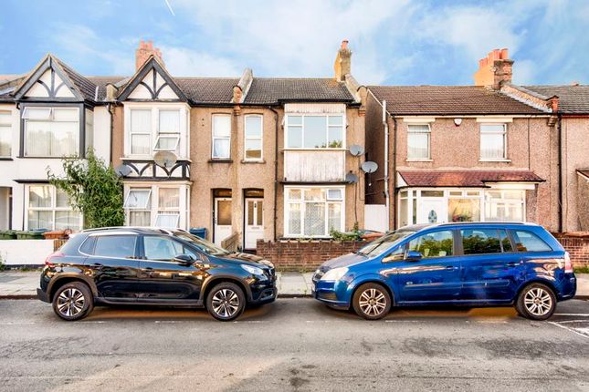2-bed flat on 51, Graham Road, Harrow, £295,000