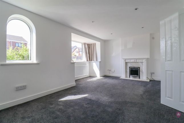 108, Meadow Gate Avenue, Sheffield photo 3