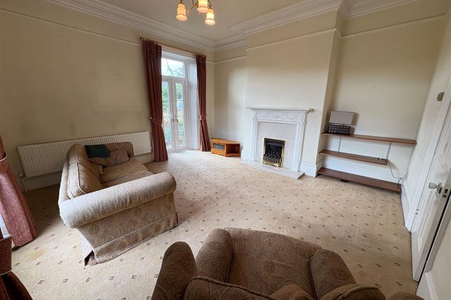 3, Kirklands, Cleckheaton photo 2