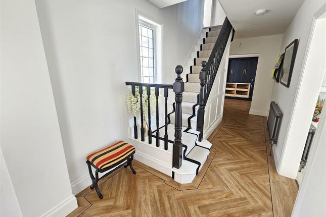 Entrance Hall.Jpg