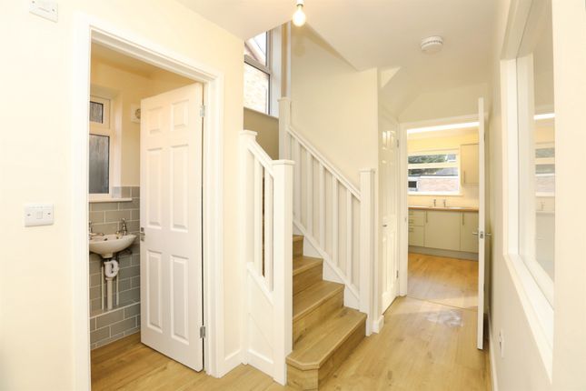 20, Beechey Way, Crawley photo 4