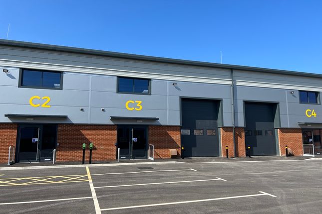 Light industrial to let in Unit Platinum Jubilee Business Park, Crow Lane, Ringwood, Hampshire