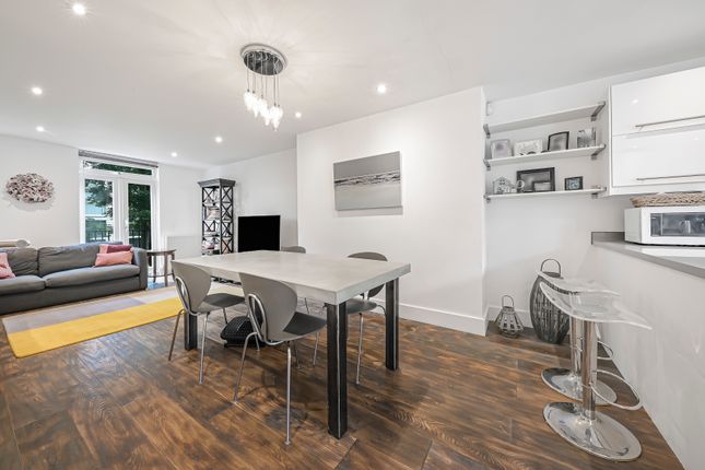 Fellows Road, Swiss Cottage photo 4
