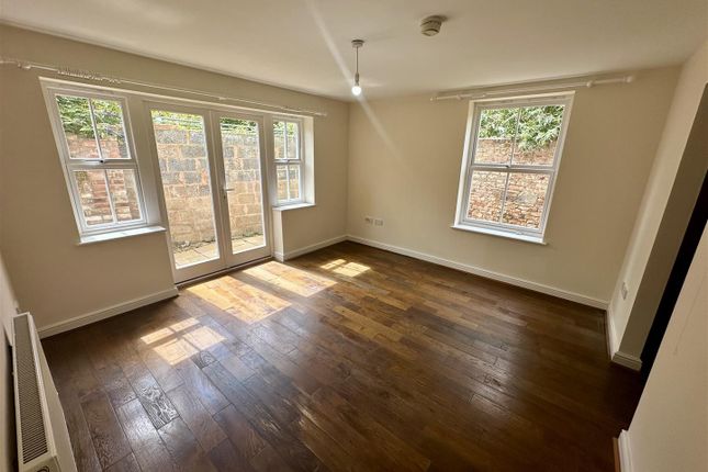 10, Stokes Mews, Newent photo 3