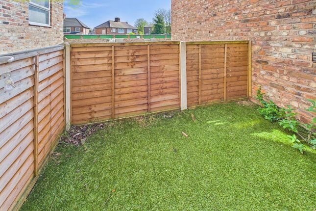 2,Flat 2, Park Terrace, Crosby photo 4