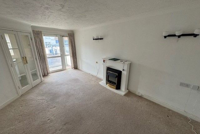 Tembani Court,Flat 42, Colin Road, Paignton photo 2