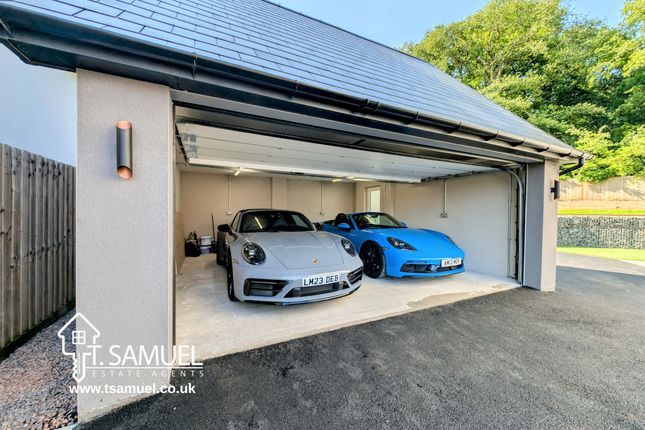 The Oaks, Mountain Ash photo 4