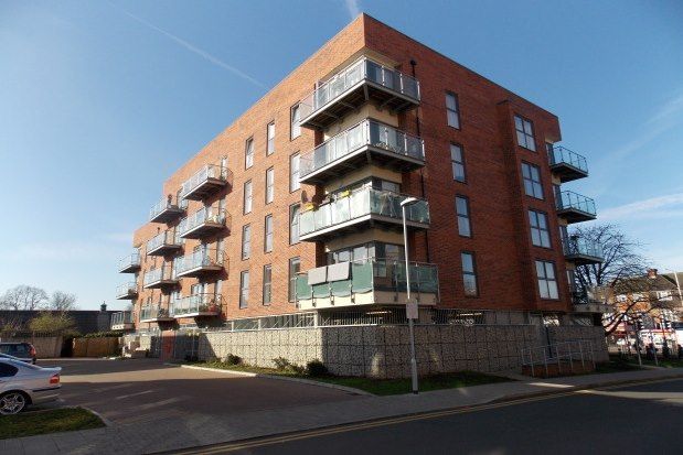 Thumbnail Flat to rent in Dean Path, Dagenham