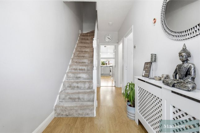 35, Hillside Avenue, Woodford Green photo 4