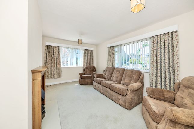 44 High Street, Royston photo 4