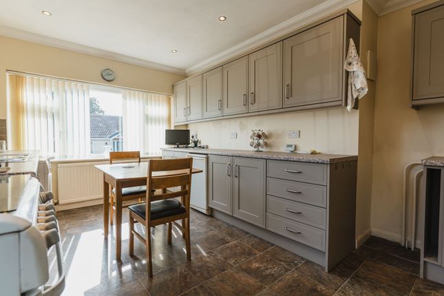 34 Anthony Drive, Leicester photo 3