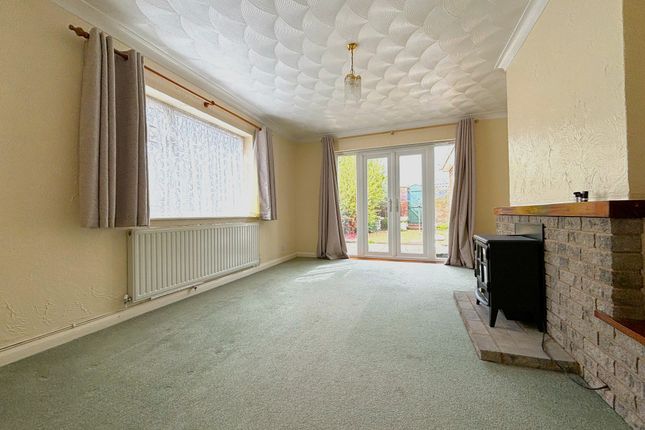 Bungalow for sale in St James Road, West End, Southampton