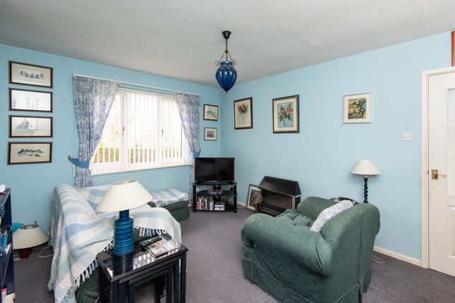 Flat for sale in Lodge Drive, Wingerworth