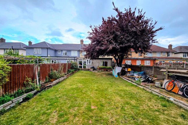 61, East Avenue, Greater London photo 2