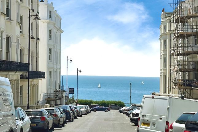 Flat 3, 34, Devonshire Place, East Sussex photo 4