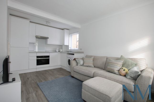 41 Oakfields, Worth, Crawley photo 4