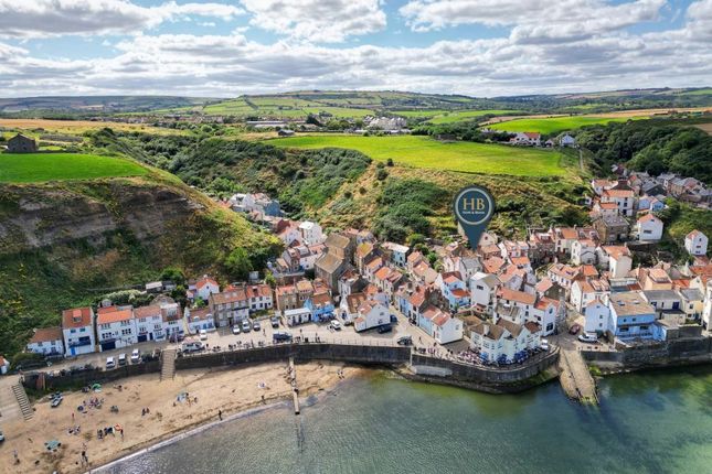2-bed house on Eight Bells, High Barras, Saltburn-by-the-Sea, £175,000