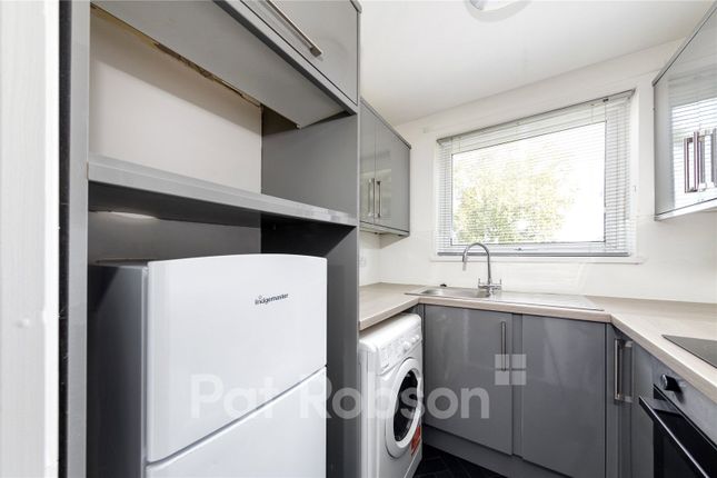 33, Ebchester Court, Newcastle Upon Tyne photo 4