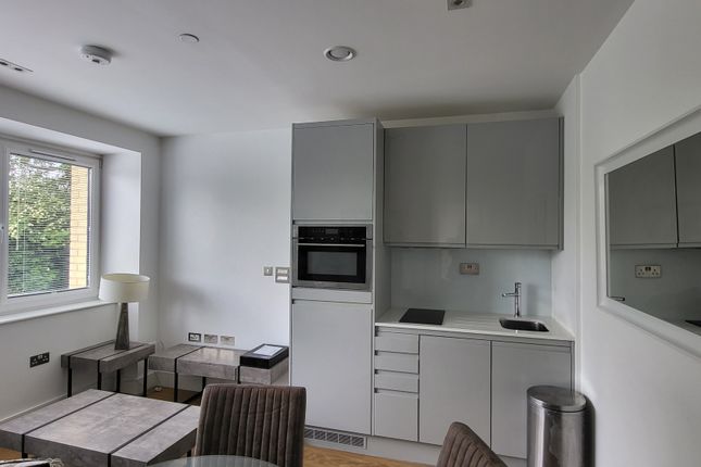 56 Pinnacle House, Home Park Mill Link Road, Kings Langley photo 3