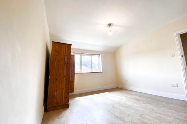 132c, St Albans photo 2
