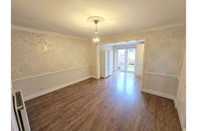 132, Blackwatch Road, Coventry photo 4