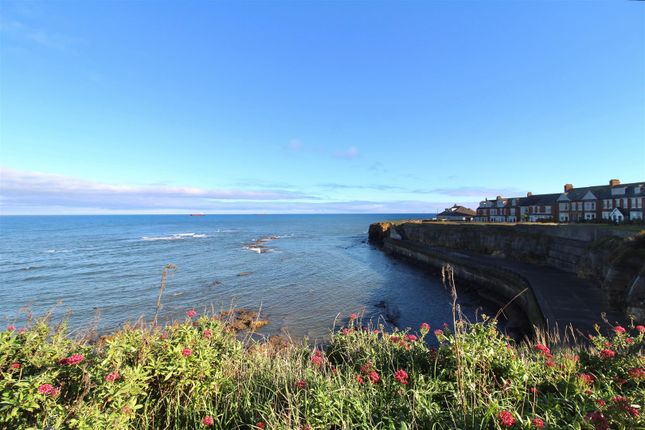 11, Windsor Crescent, Whitley Bay photo 2