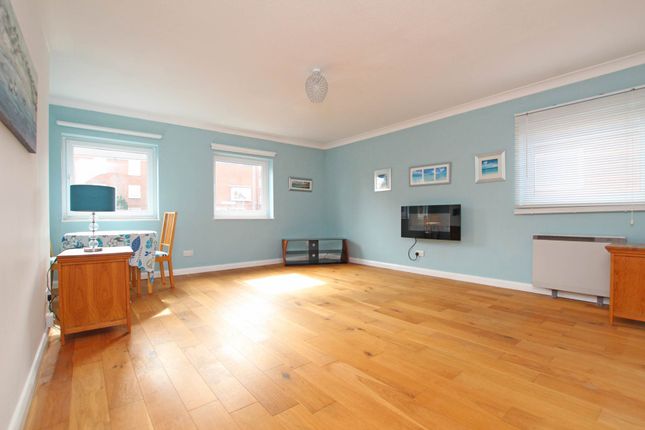 18 Carew Views, Carew Road, Eastbourne photo 3