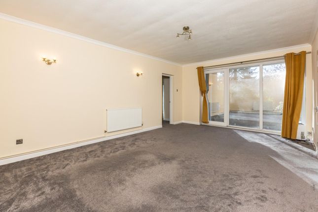 40 Greenslade, Langland Road, Swansea photo 4