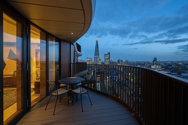 Flat 1302, 2, Triptych Place, London photo 2