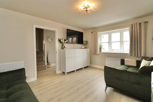7, Peathorn Street, Pocklington photo 2
