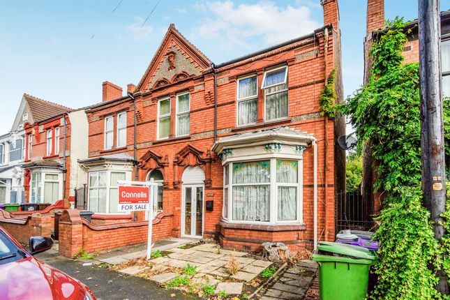 4-bed semi-detached on Goldthorn Hill, Goldthorn, Wolverhampton WV2, £220,000