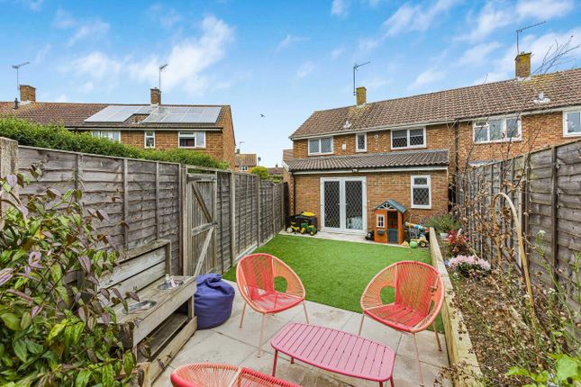 Terraced house for sale in Puttocks Drive, North Mymms, Hatfield