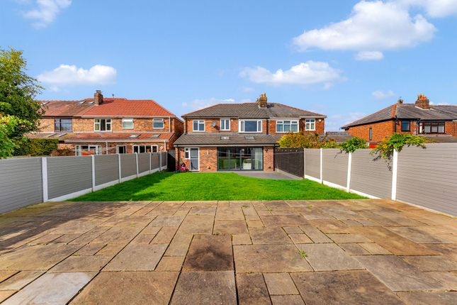 7, Crawford Avenue, Widnes photo 2